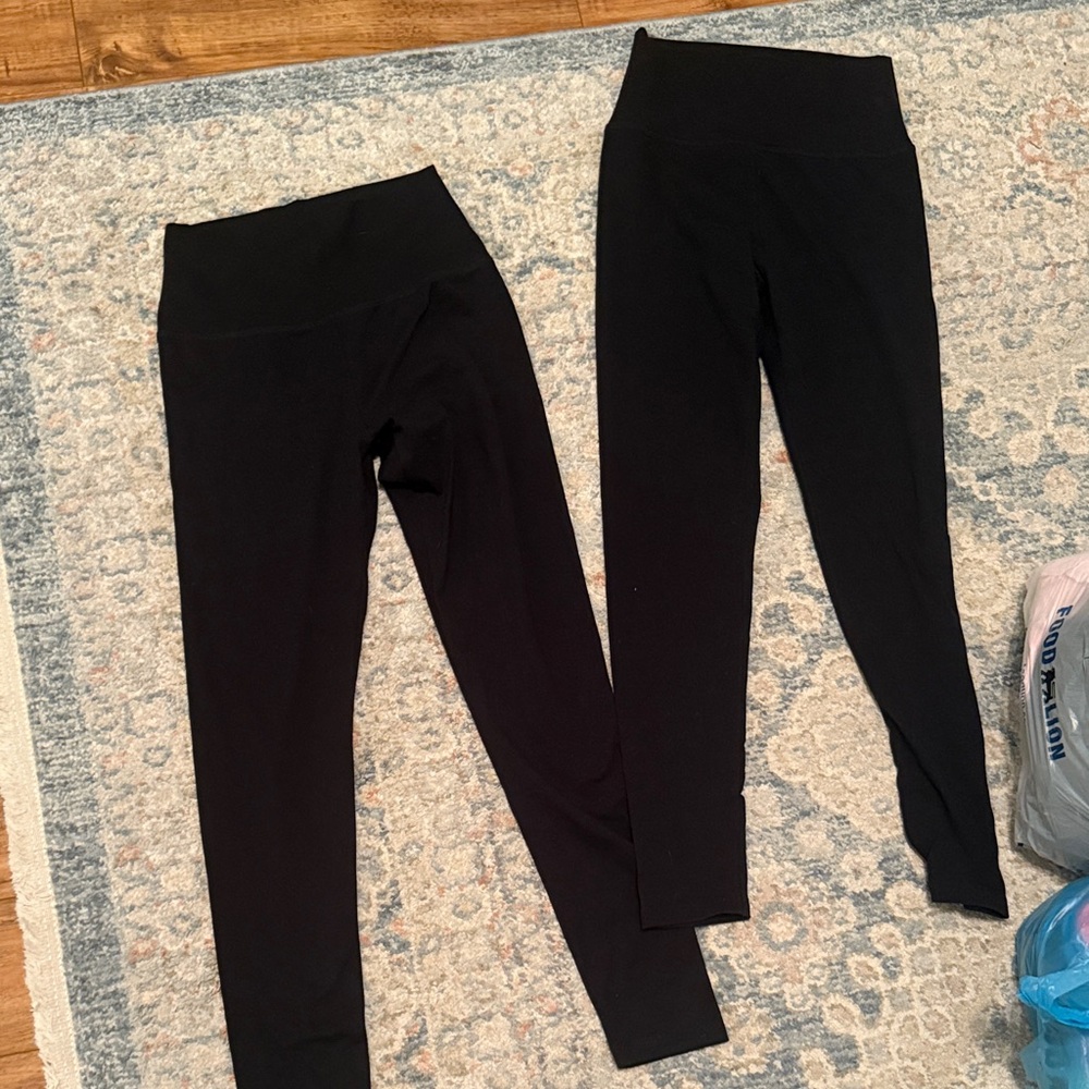Aerie Black Chill Play Move Leggings